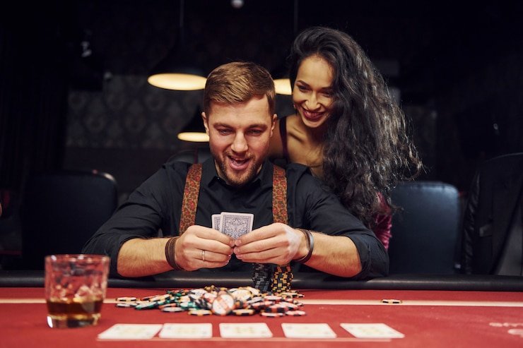 Platform tournament menyediakan akses ke berbagai kategori permainan dan metode pembayaran lokal Indonesia